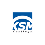 Logo von KSM Castings mit den fetten weißen Buchstaben KSM unter einer geschwungenen weißen Linie auf blauem Hintergrund und dem Wort Castings in schwarzer Schrift darunter. eco-mark ecomark laserkennzeichnung laserbeschriftung industrie